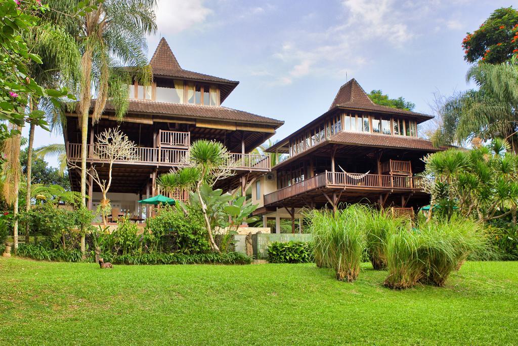 Villa Atas Awan ปายางัน ภายนอก รูปภาพ