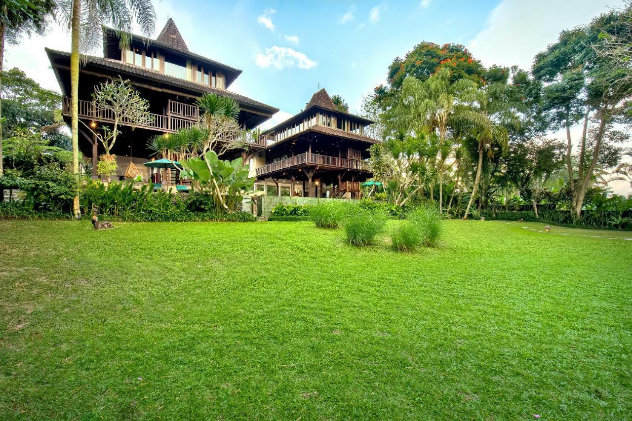 Villa Atas Awan ปายางัน ภายนอก รูปภาพ