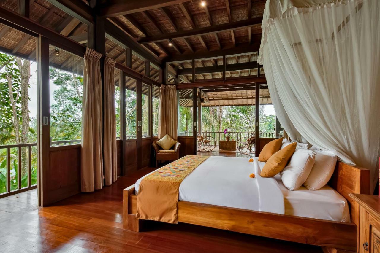 Villa Atas Awan ปายางัน ภายนอก รูปภาพ