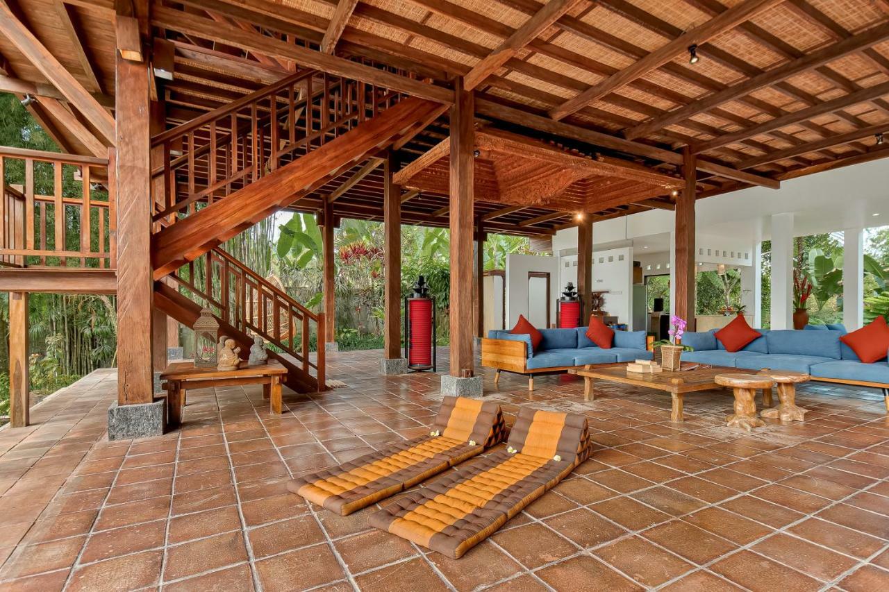 Villa Atas Awan ปายางัน ภายนอก รูปภาพ